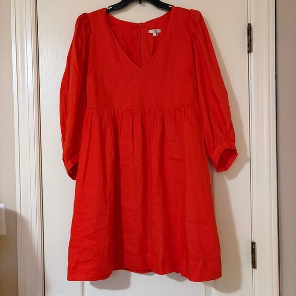 Tyler Boe Dresses & Skirts - Tyler Boe Vibrant Red Long Sleeve Dress